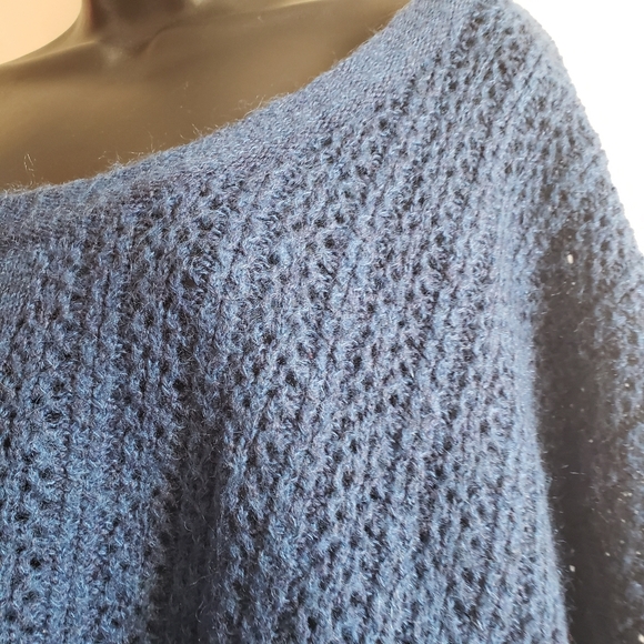 Moda International Cropped Knit Sweater - Picture 6 of 7
